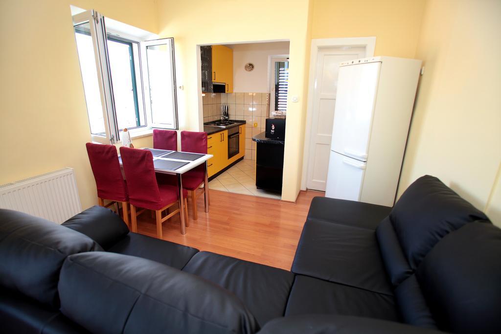 Rooms Carija Trogir Rum bild