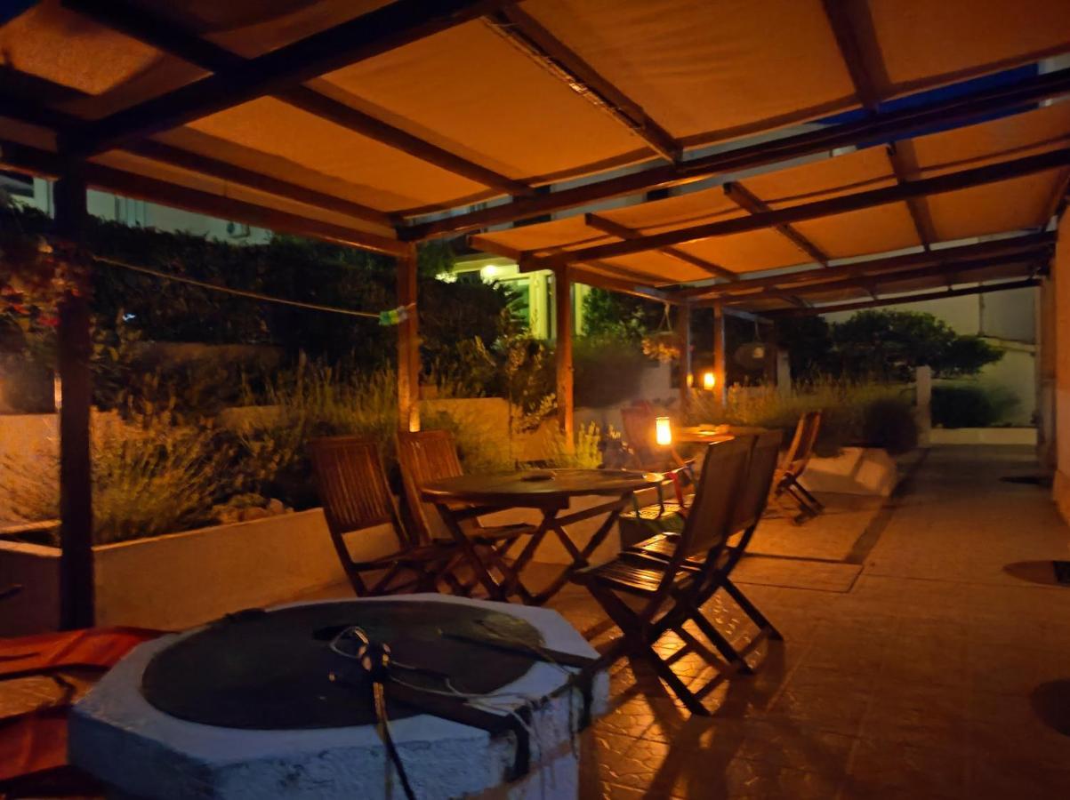 Rooms Carija Trogir Exteriör bild
